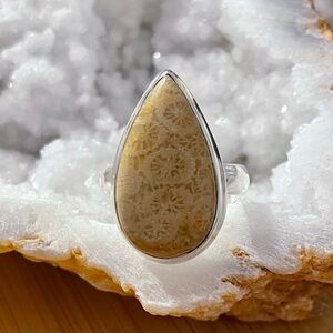 Indonesian Cream Fossil Coral Sterling Silver Ring 925 Size 7
